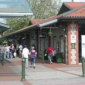 Clarks Village Outlet