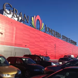 Gran Jonquera Outlet & Shopping
