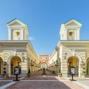 Pulkovo Outlet Village