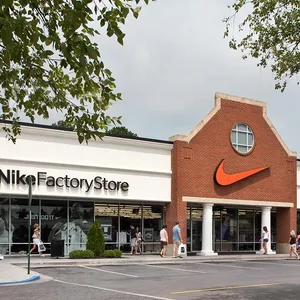 Calhoun Outlet Marketplace