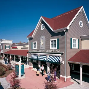 Clinton Premium Outlets