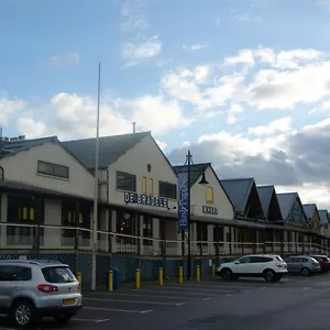 De Bradelei Stores – Dover