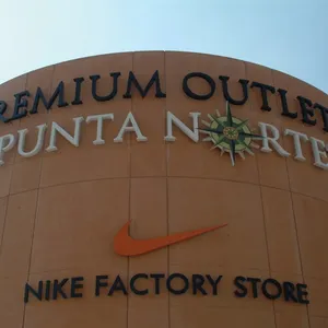 Premium Outlets Punta Norte