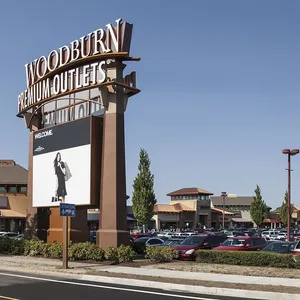 Woodburn Premium Outlets